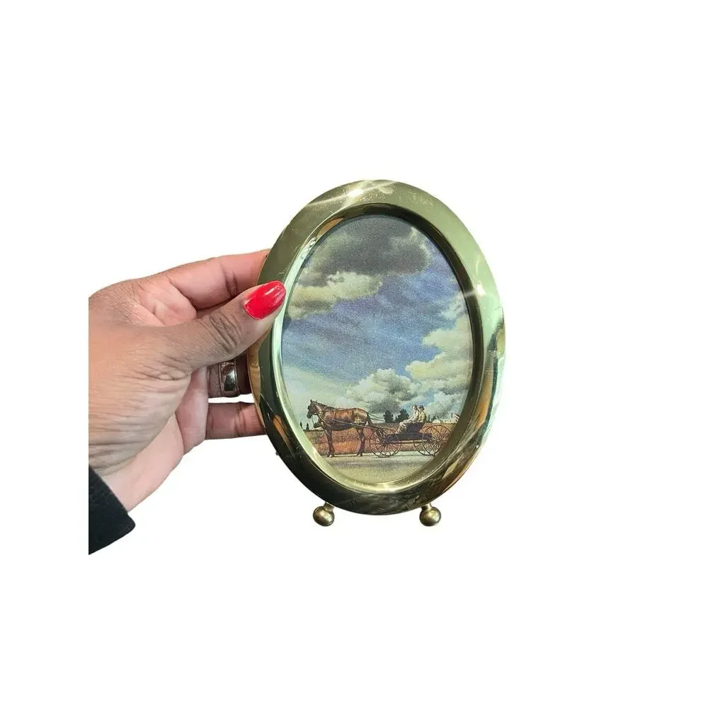 Vintage Gold Metal Oval Picture Frame 3.5 x 5 Photo Minimalist 90s Modern Sleek